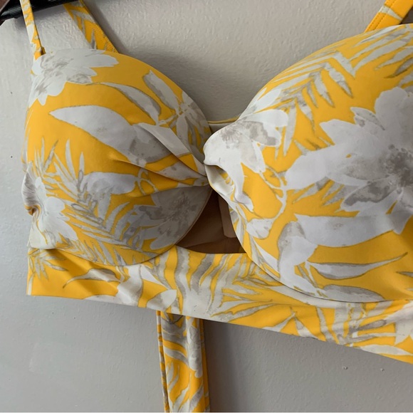 Swim By Cacique Bikini Top Yellow White Gray Floral Bra Fit Size 40DD Knot Tie - Picture 2 of 8